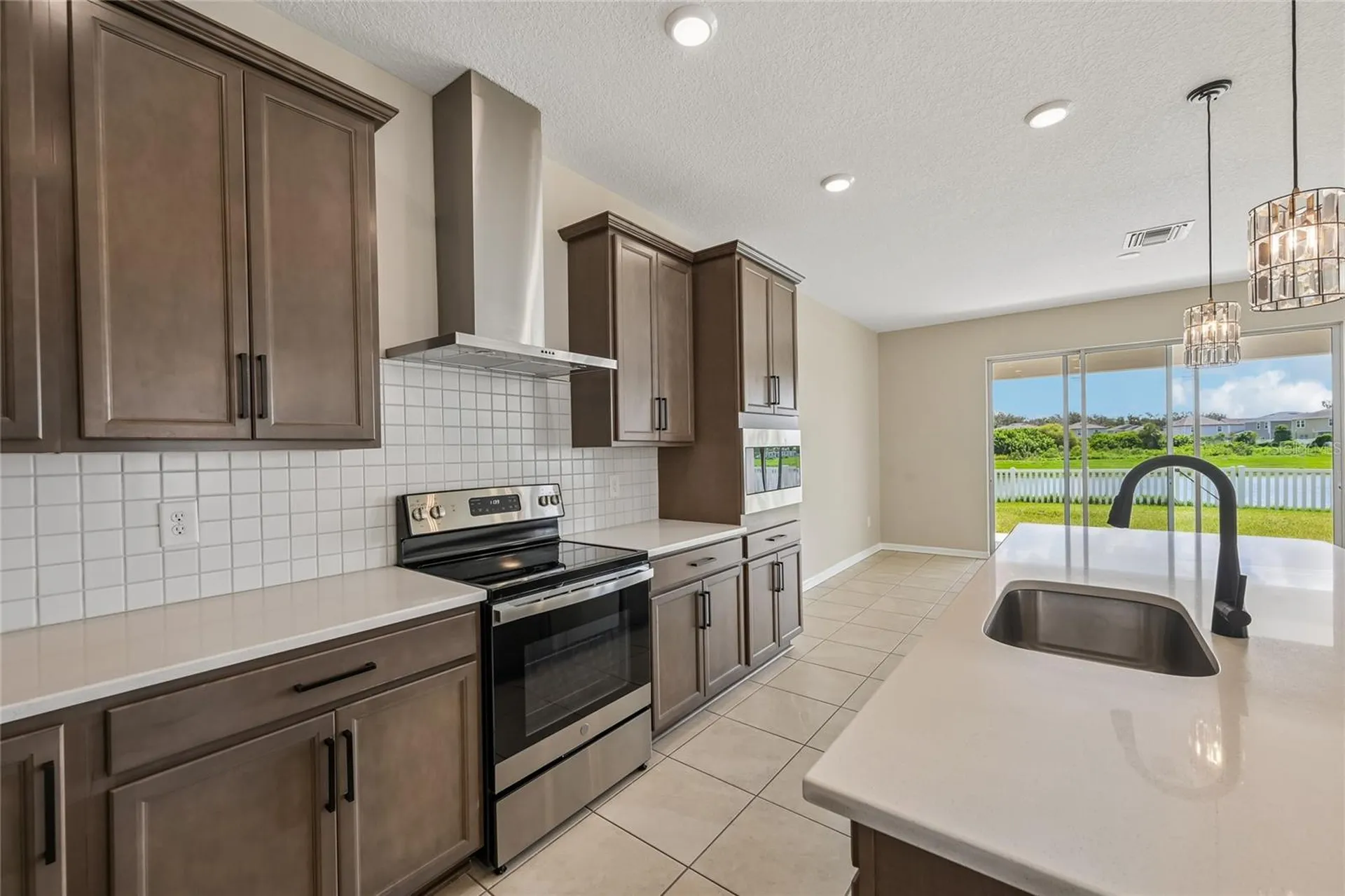 4702 Birdsong Drive Palmetto FL 34221