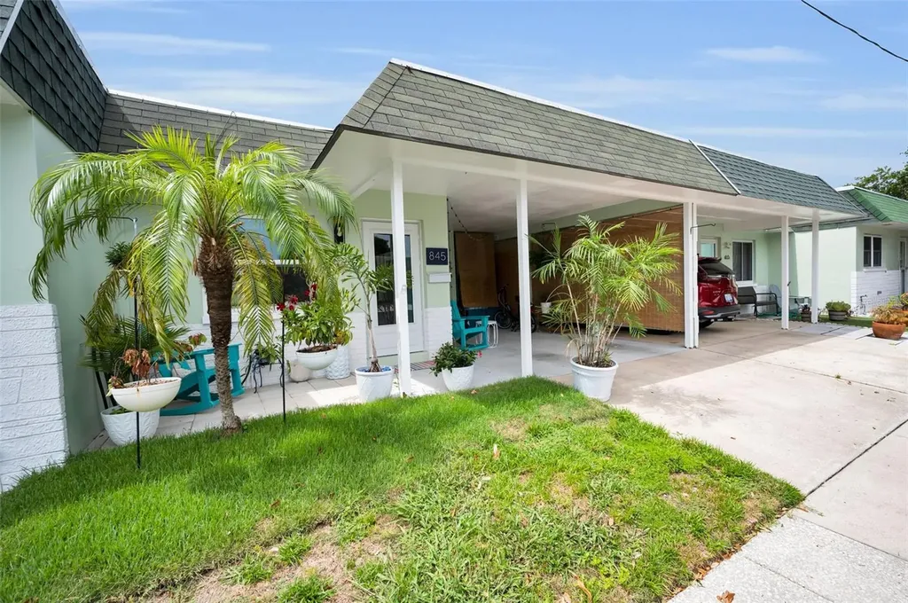 845 Sky Loch Drive S Dunedin FL 34698
