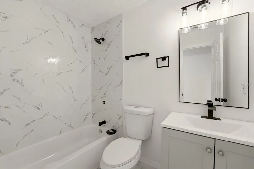 192 Annapolis Lane Rotonda West FL 33947