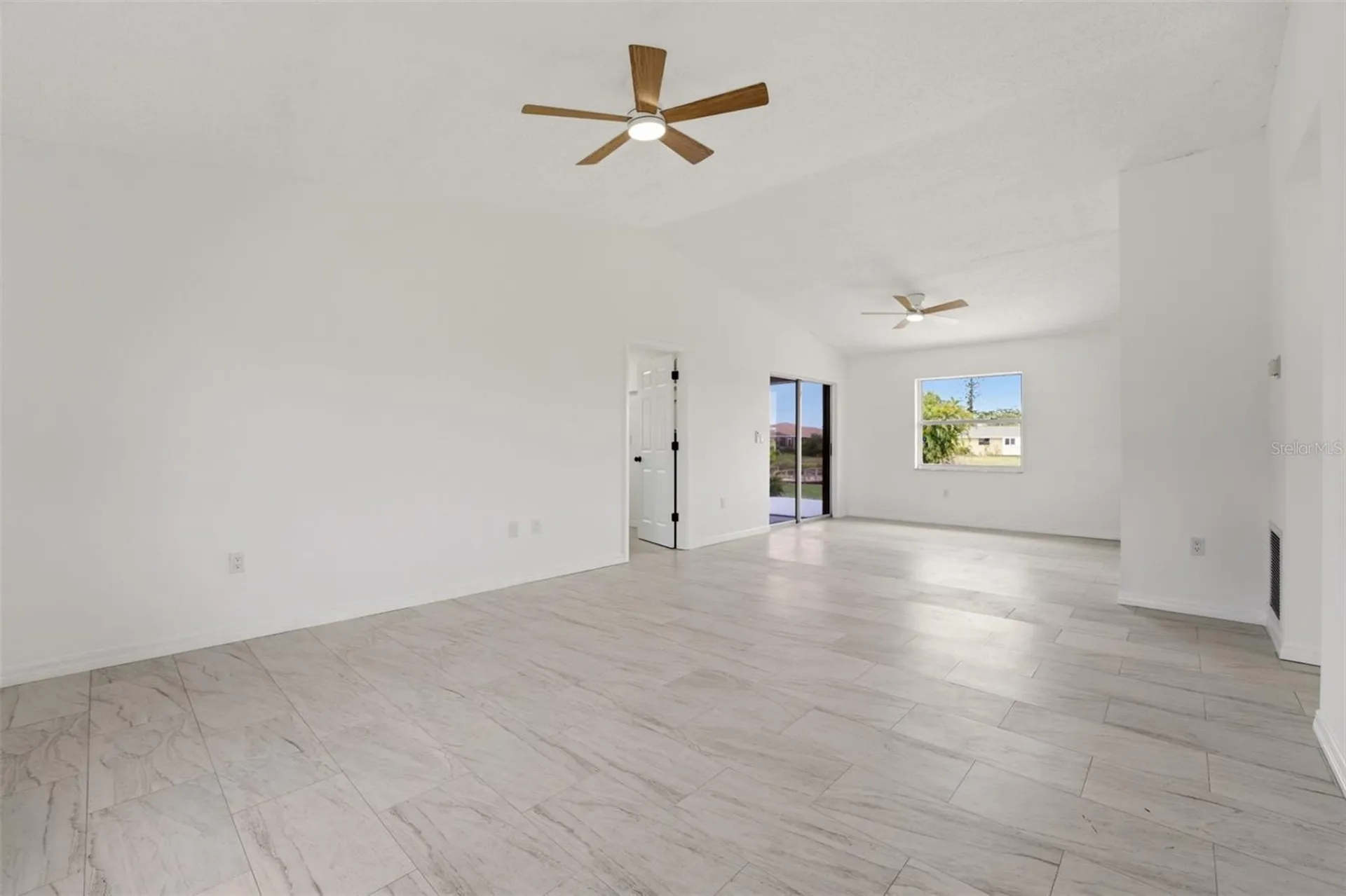 192 Annapolis Lane Rotonda West FL 33947