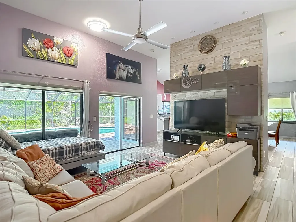 16040 Penwood Drive Tampa FL 33647