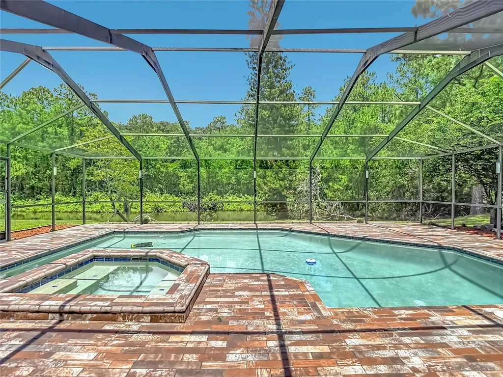 16040 Penwood Drive Tampa FL 33647
