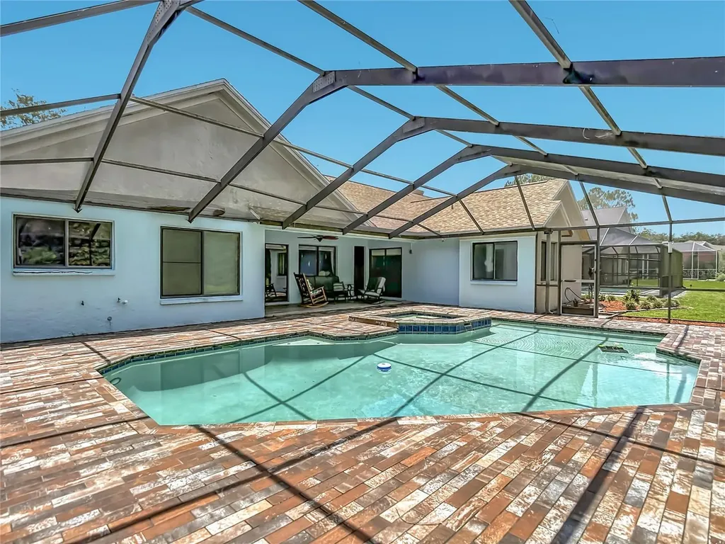 16040 Penwood Drive Tampa FL 33647