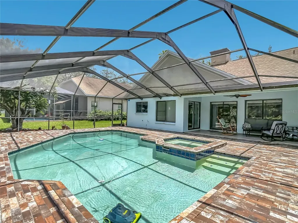 16040 Penwood Drive Tampa FL 33647