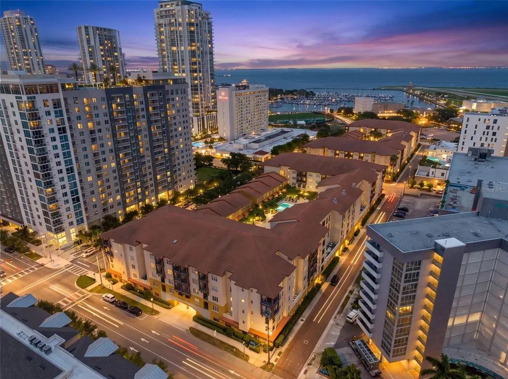 200 4th Avenue S St Petersburg FL 33701