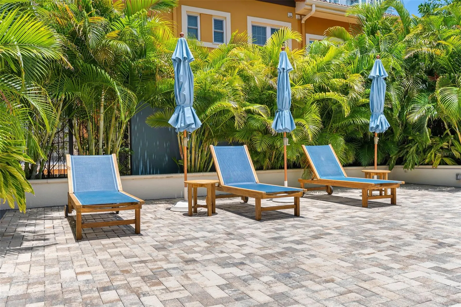 200 4th Avenue S St Petersburg FL 33701