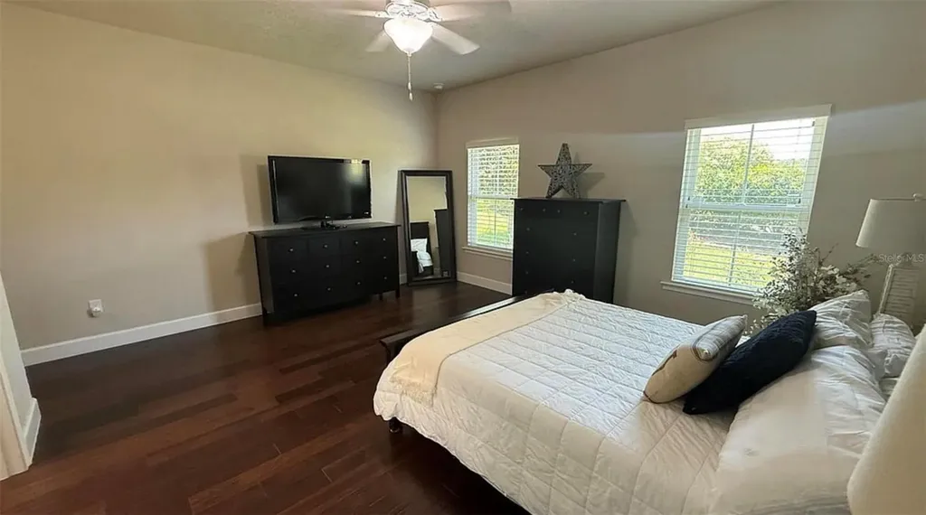 12604 NW 11th Place Newberry FL 32669