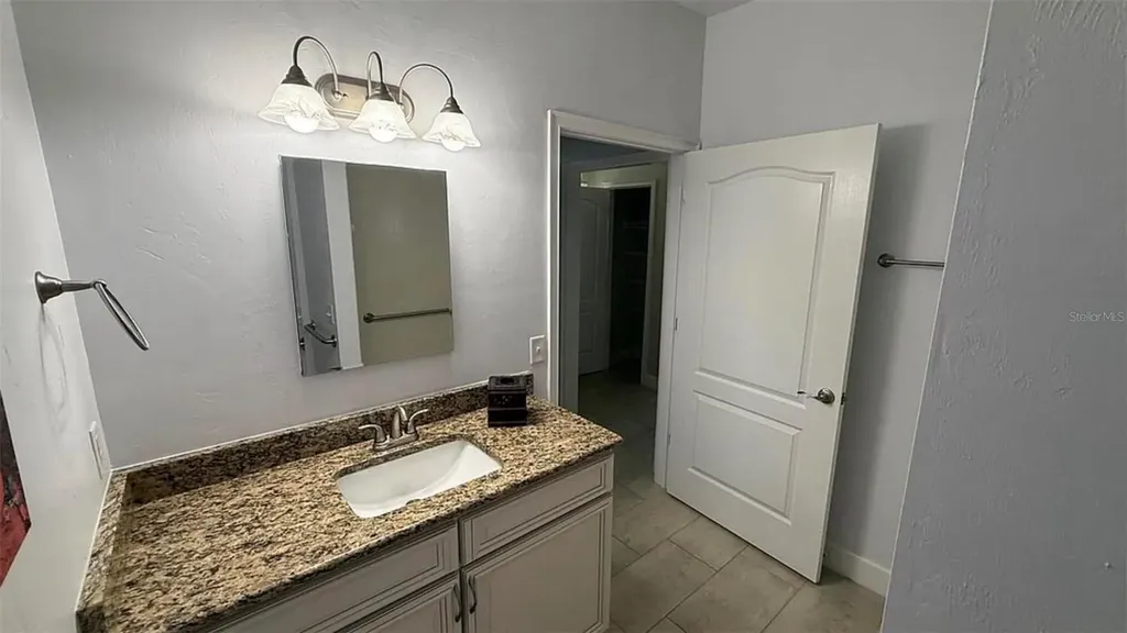 12604 NW 11th Place Newberry FL 32669