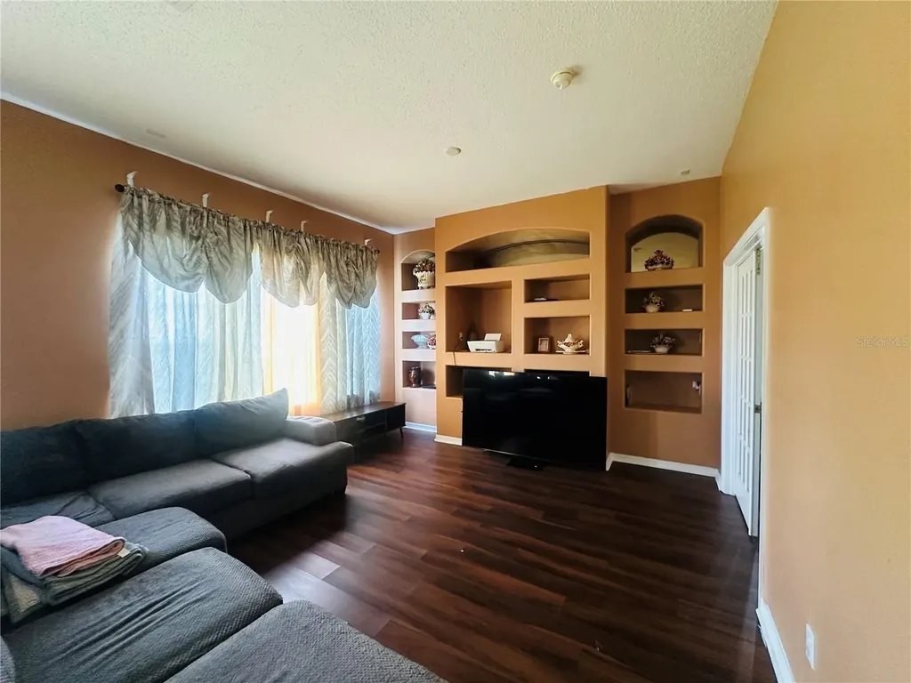 2530 Sand Arbor Circle Orlando FL 32824