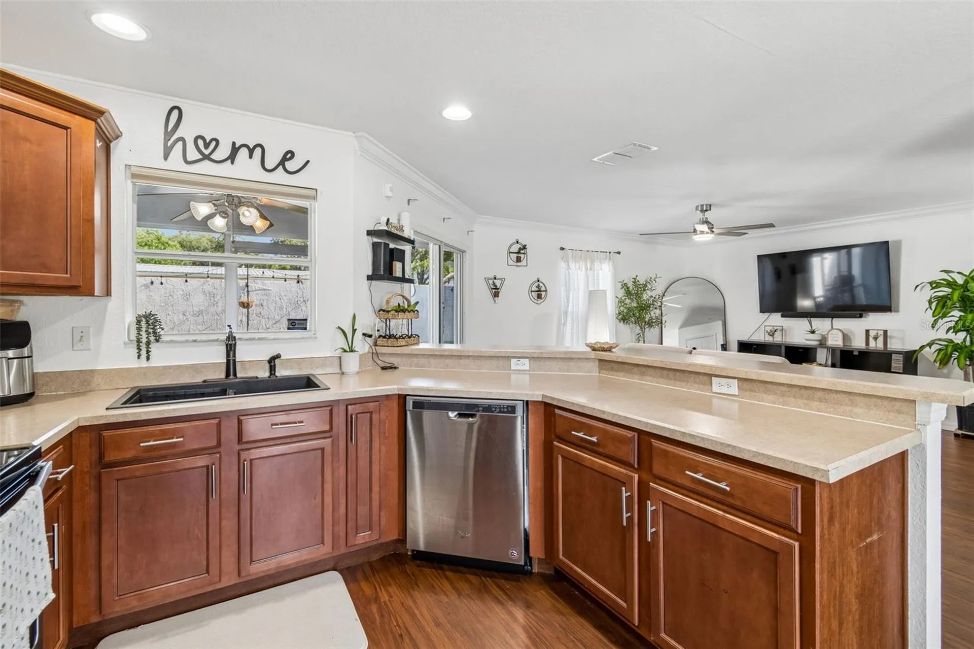 222 Carpenters Way Lakeland FL 33805