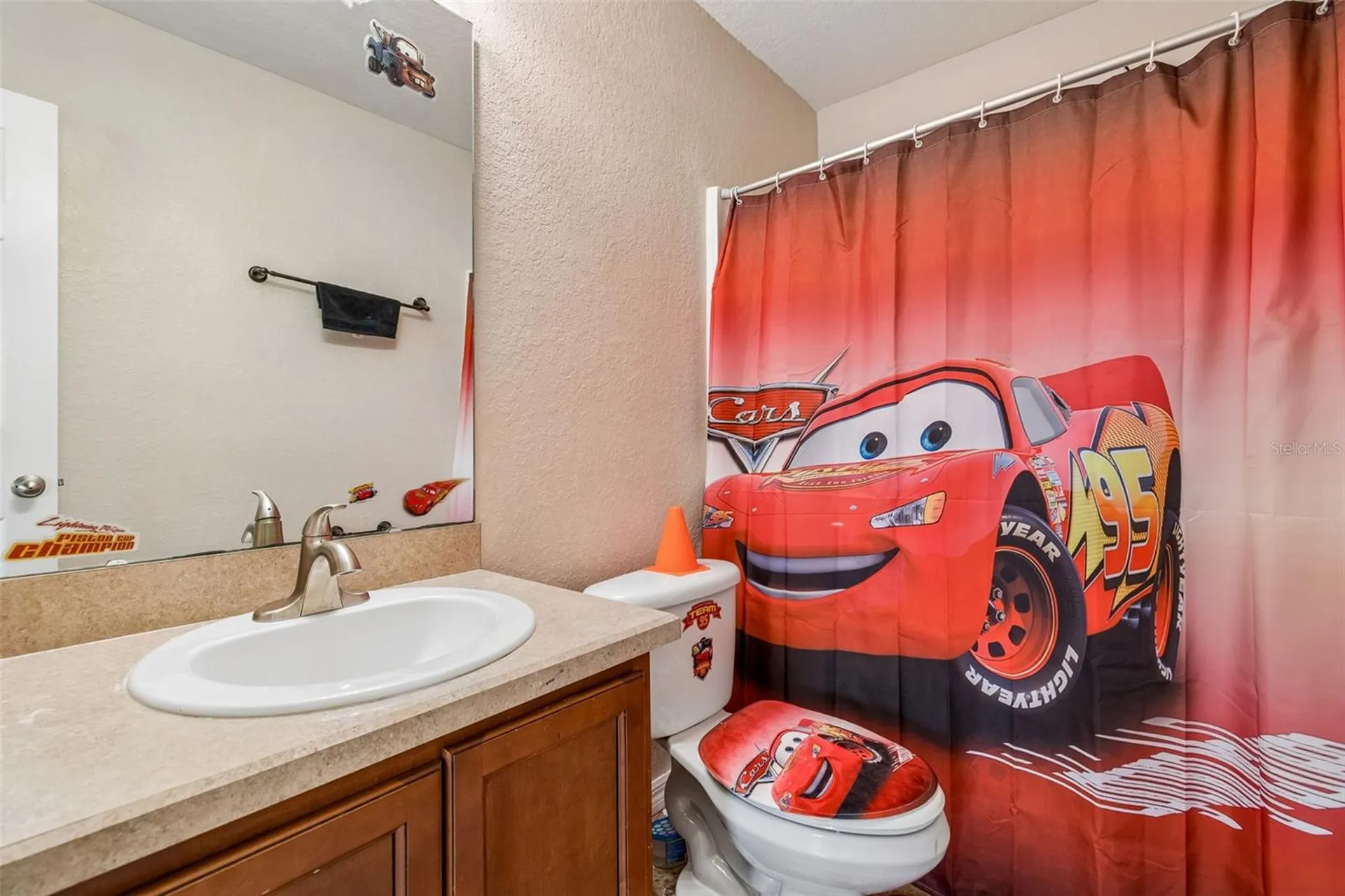 222 Carpenters Way Lakeland FL 33805