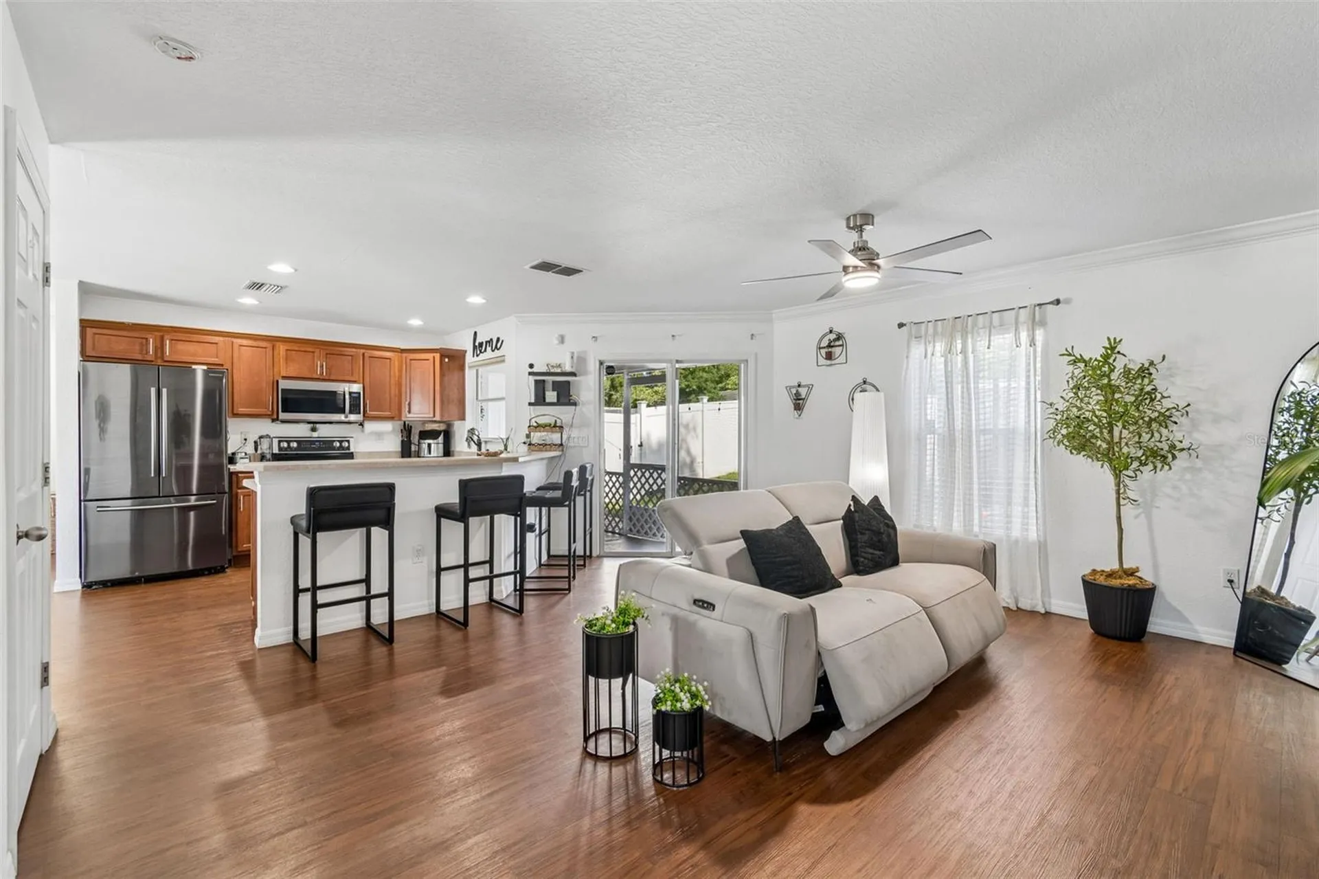 222 Carpenters Way Lakeland FL 33805