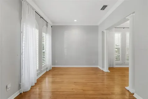 3710 W Leona Street Tampa FL 33629