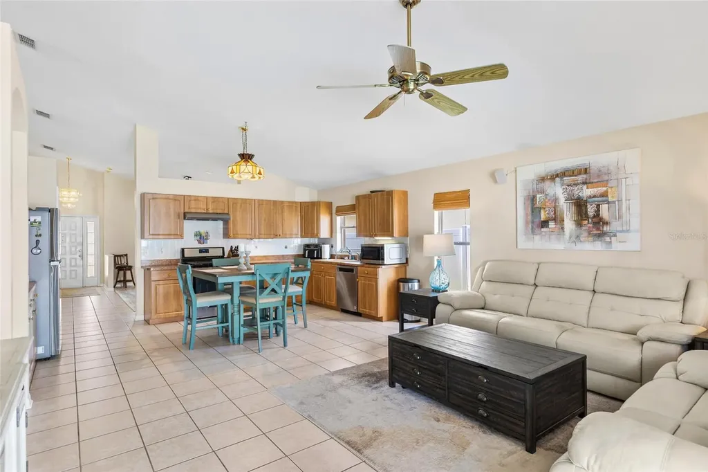 1674 Meadow Oak Lane Tarpon Springs FL 34689