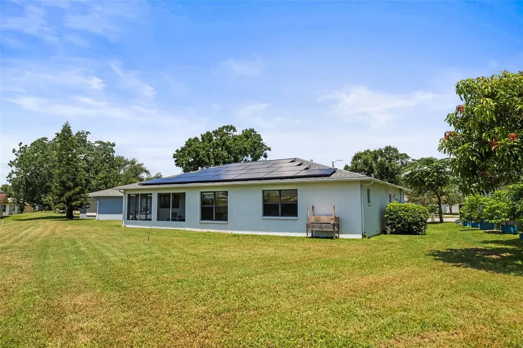 10559 41st Court N Clearwater FL 33762
