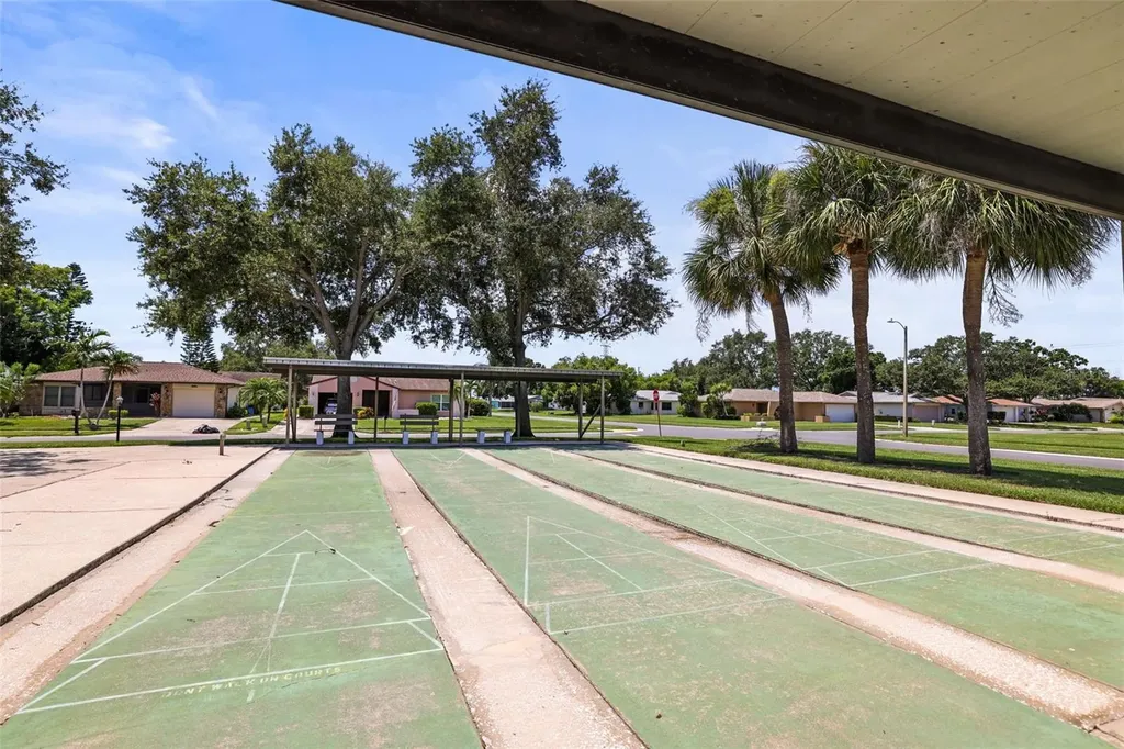 10559 41st Court N Clearwater FL 33762