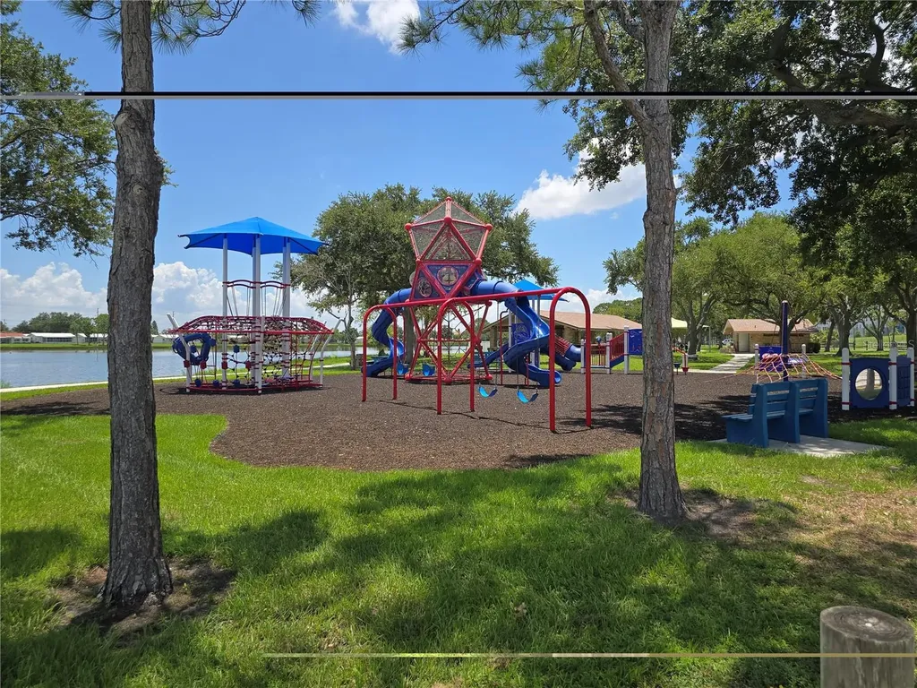 10559 41st Court N Clearwater FL 33762