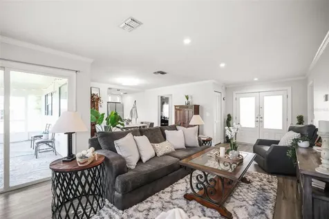 10559 41st Court N Clearwater FL 33762
