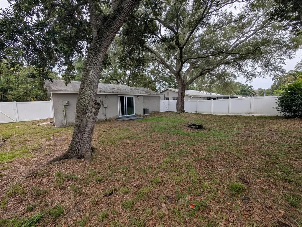 2804 Applewood Drive Clearwater FL 33759