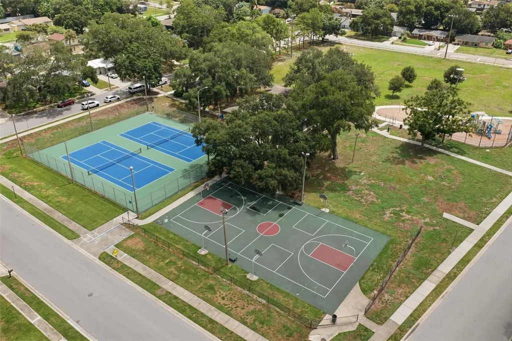 2804 Applewood Drive Clearwater FL 33759