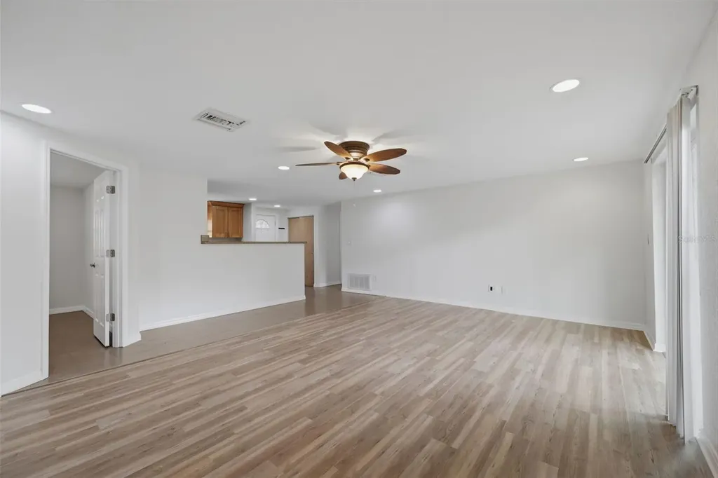2804 Applewood Drive Clearwater FL 33759