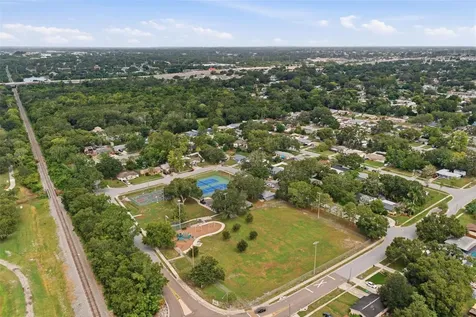 2804 Applewood Drive Clearwater FL 33759