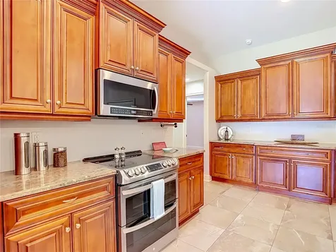 4113 Hollow Hill Drive Tampa FL 33624