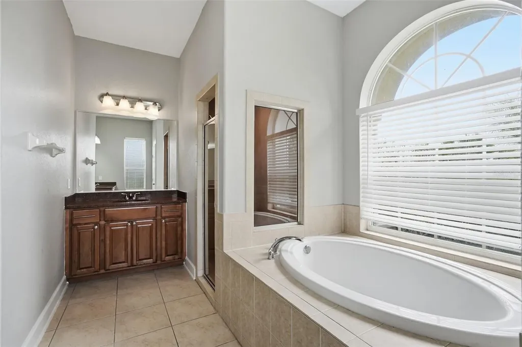200 Lake Arietta Court Auburndale FL 33823
