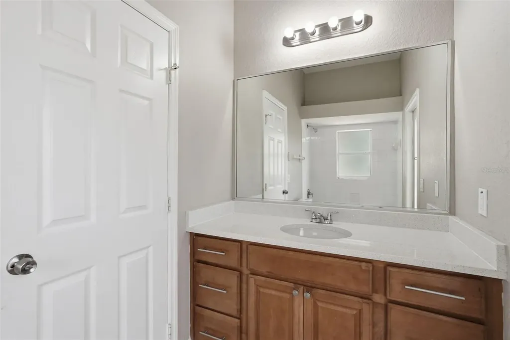 200 Lake Arietta Court Auburndale FL 33823