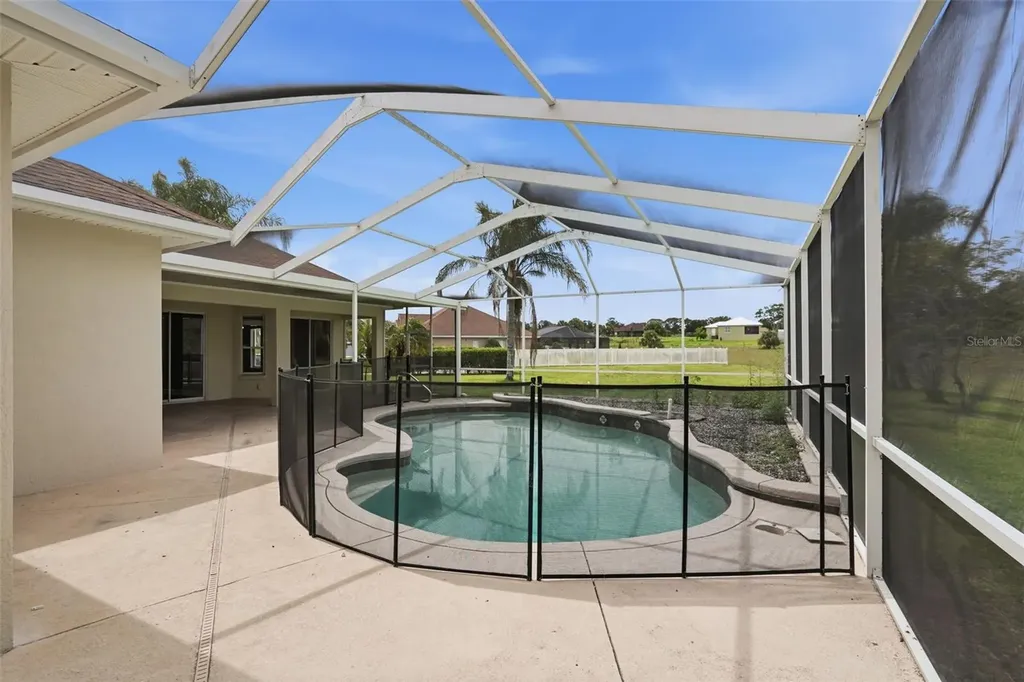 200 Lake Arietta Court Auburndale FL 33823