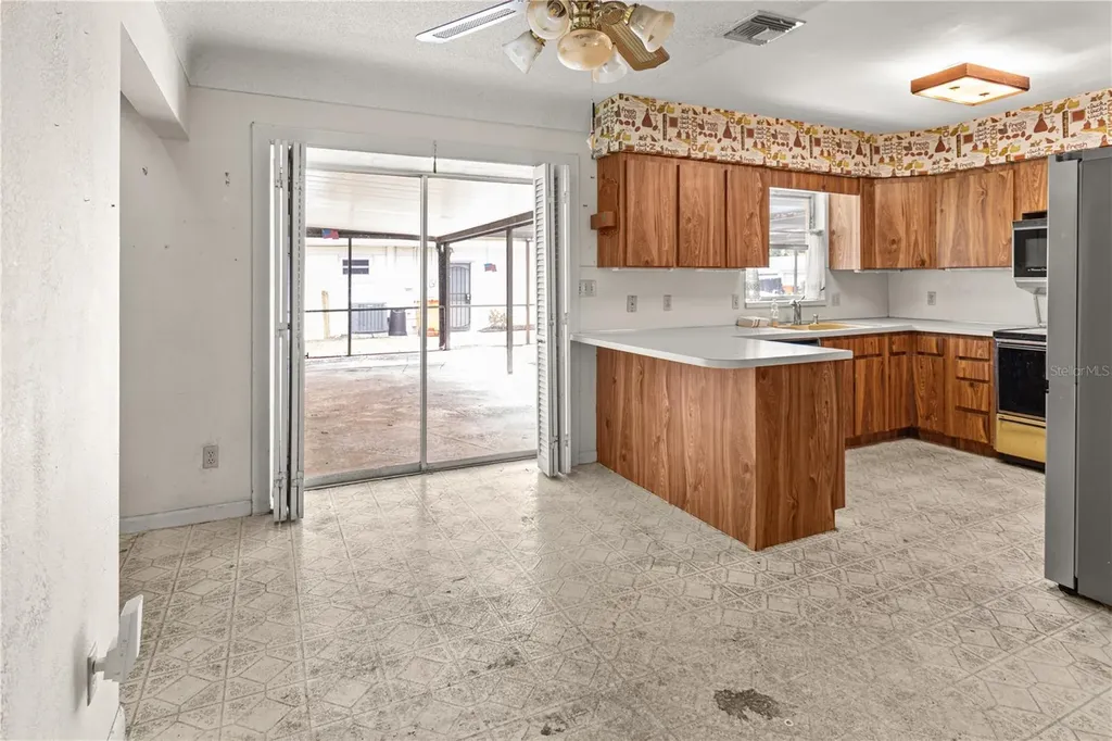 5331 98th Way N St Petersburg FL 33708