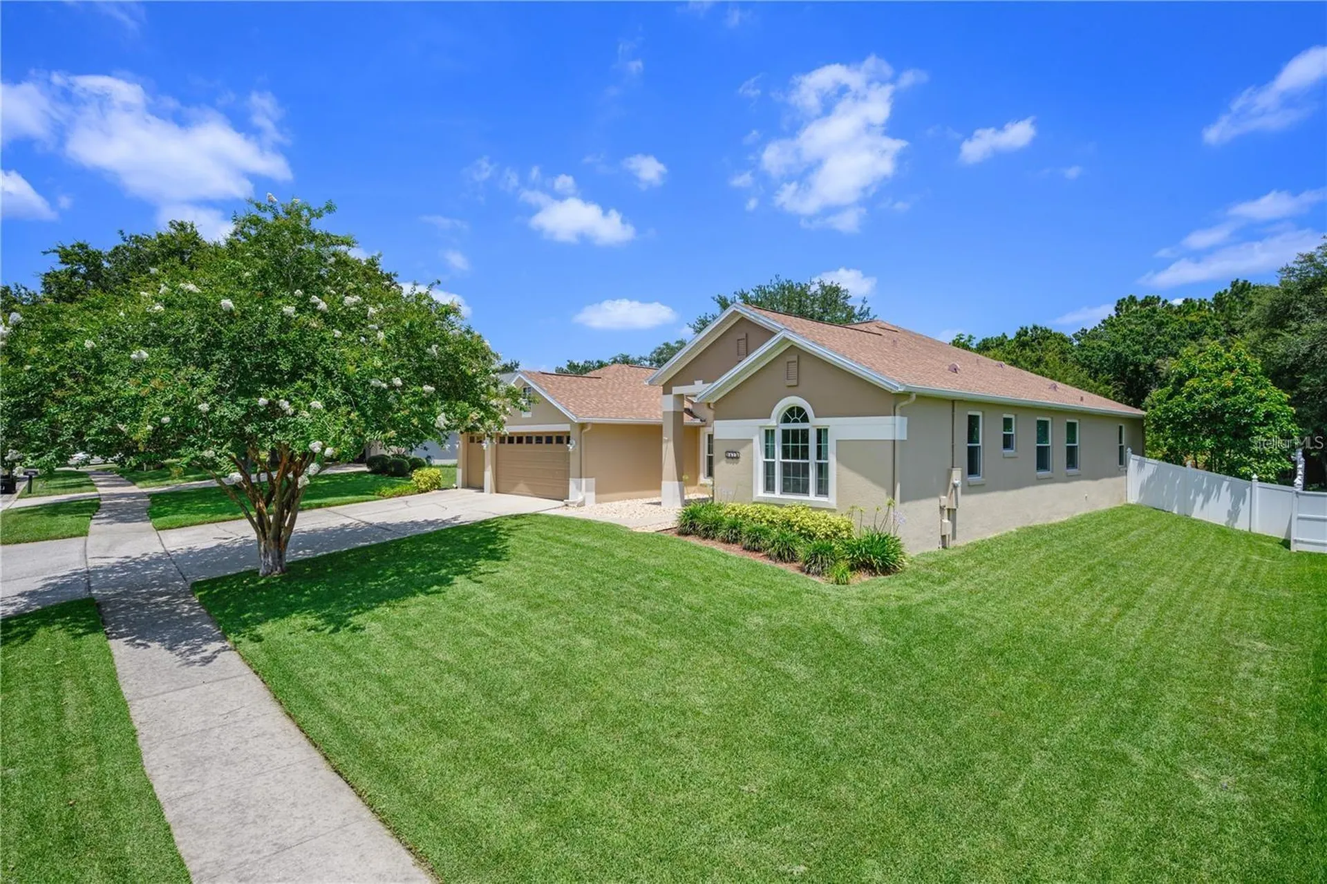 2413 Prairie View Winter Garden FL 34787