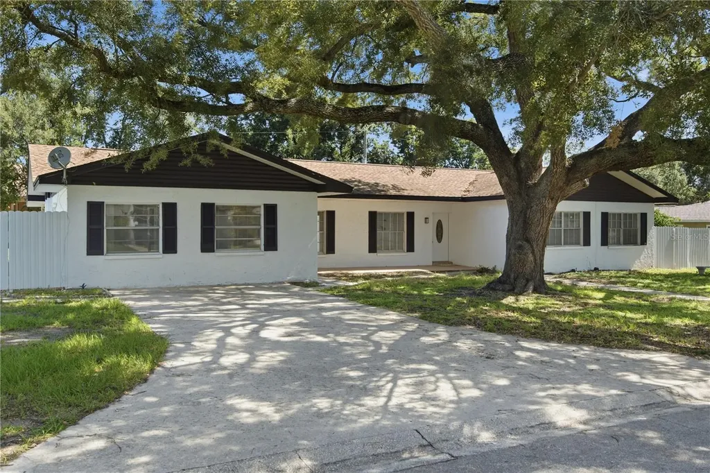 604 Royal Crest Drive Brandon FL 33511