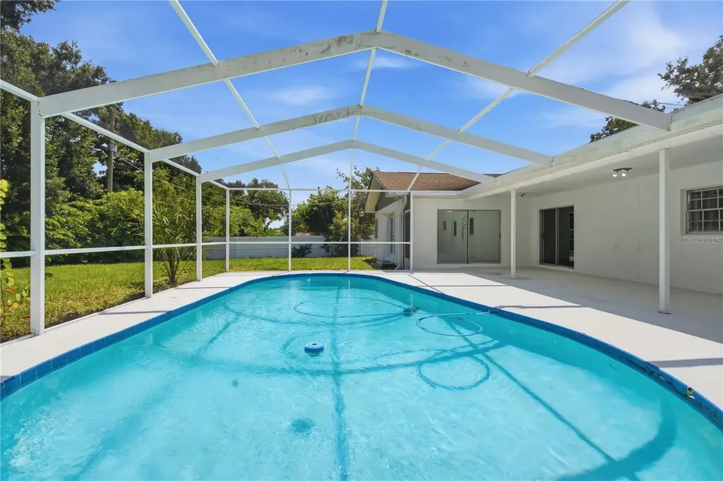 604 Royal Crest Drive Brandon FL 33511
