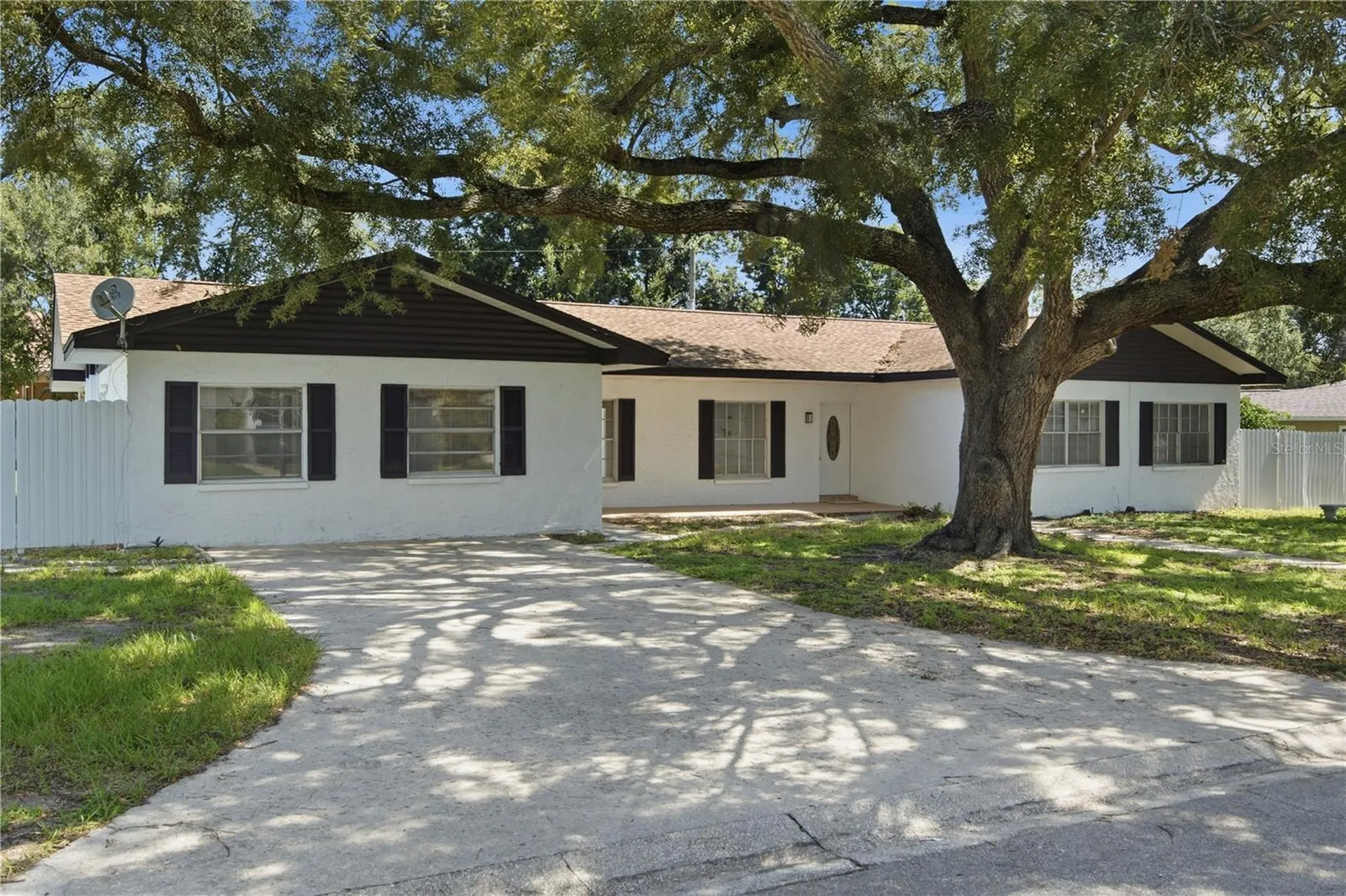 604 Royal Crest Drive Brandon FL 33511