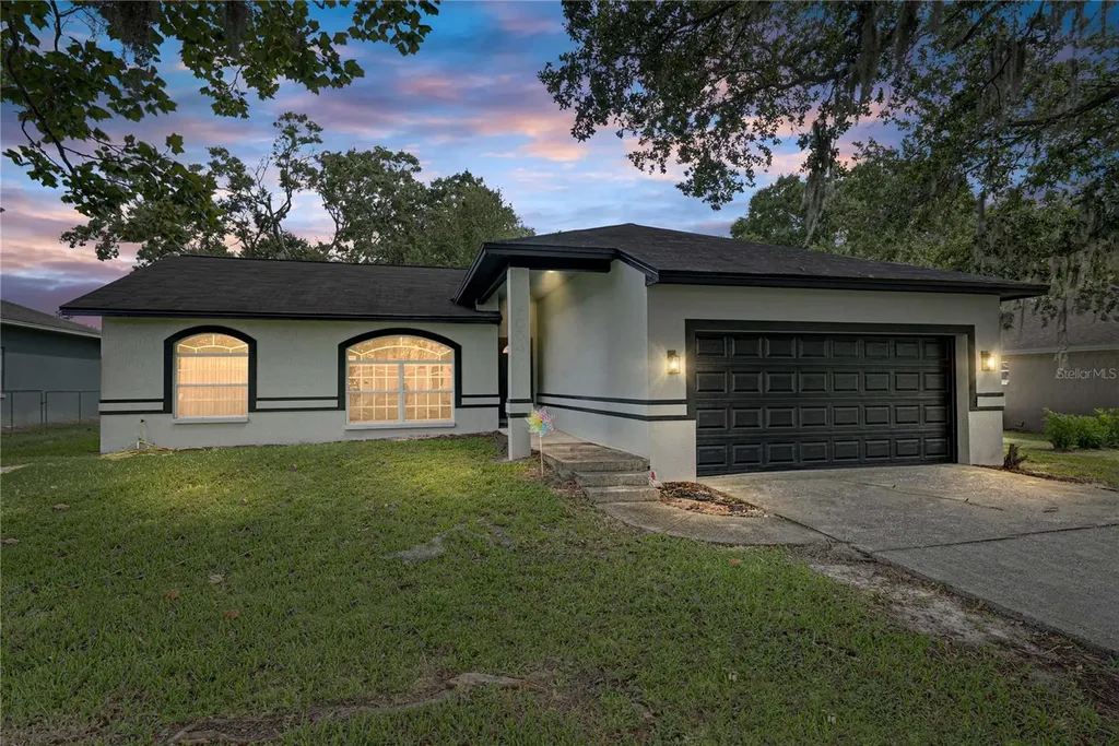 8054 Kaitlin Circle Lakeland FL 33810