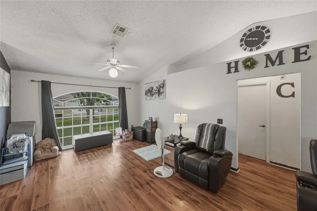 8054 Kaitlin Circle Lakeland FL 33810