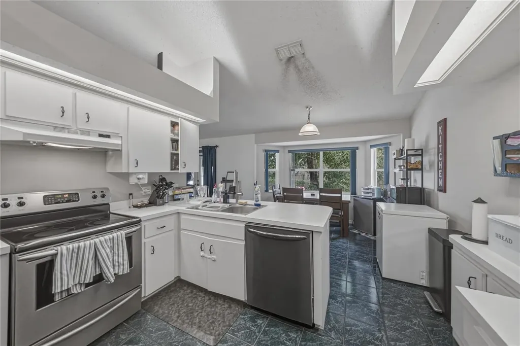 8054 Kaitlin Circle Lakeland FL 33810