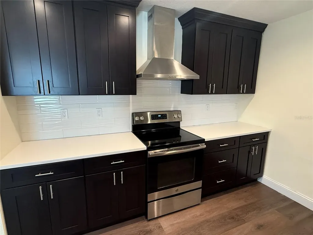 514 Longfellow Court Safety Harbor FL 34695