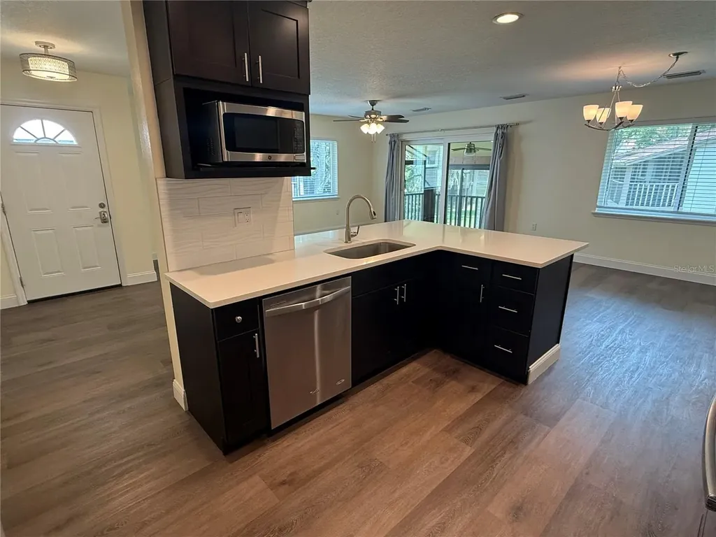 514 Longfellow Court Safety Harbor FL 34695