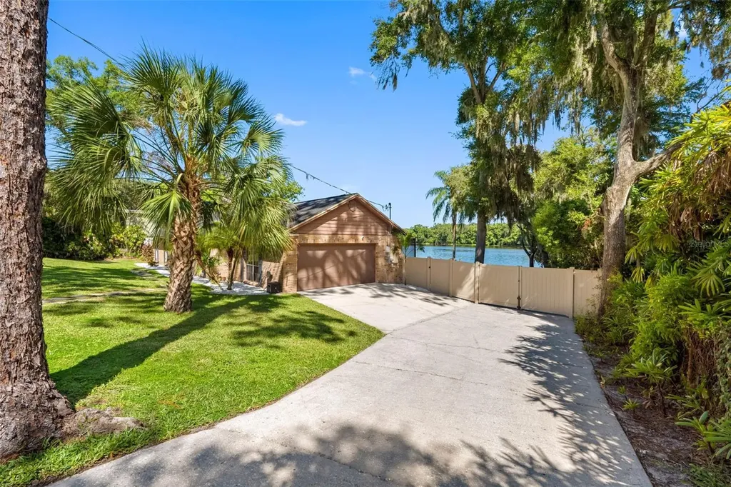 4221 River Hills Drive Tampa FL 33617