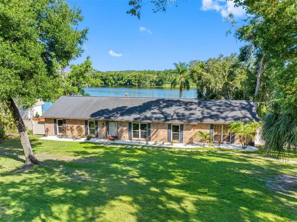 4221 River Hills Drive Tampa FL 33617