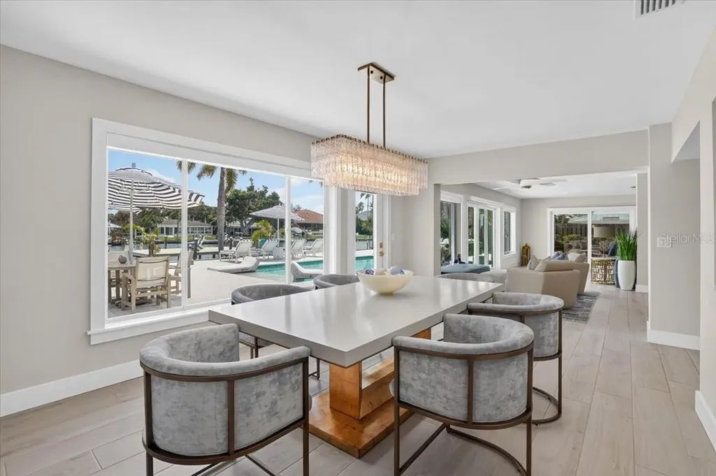 208 N Polk Drive Sarasota FL 34236