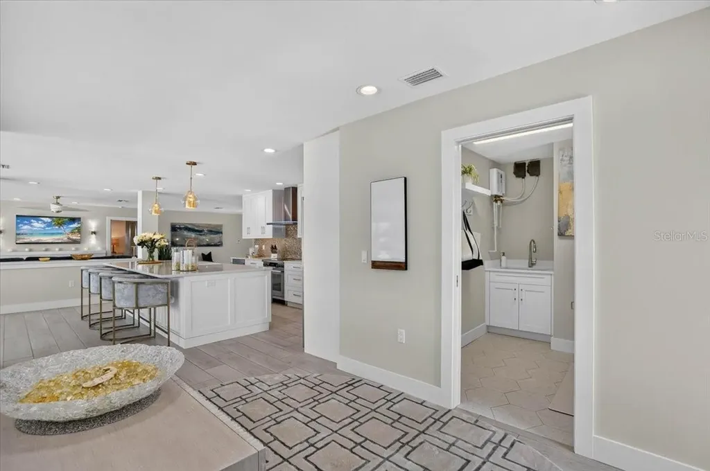 208 N Polk Drive Sarasota FL 34236