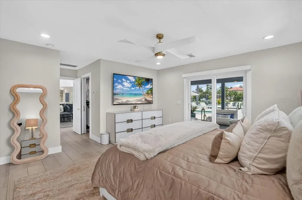 208 N Polk Drive Sarasota FL 34236