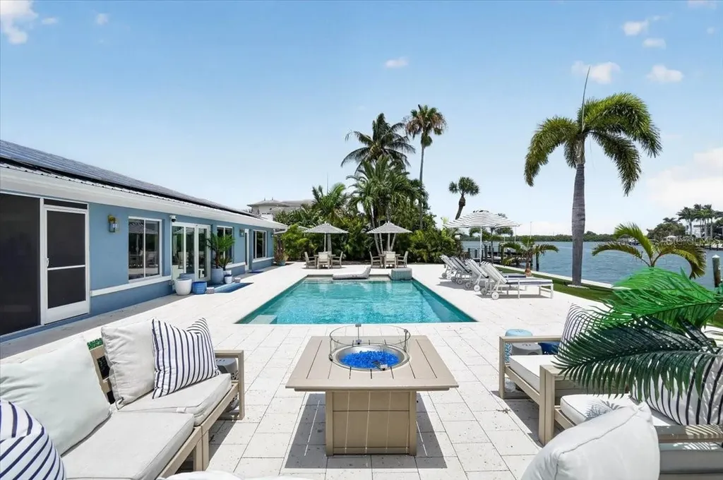 208 N Polk Drive Sarasota FL 34236