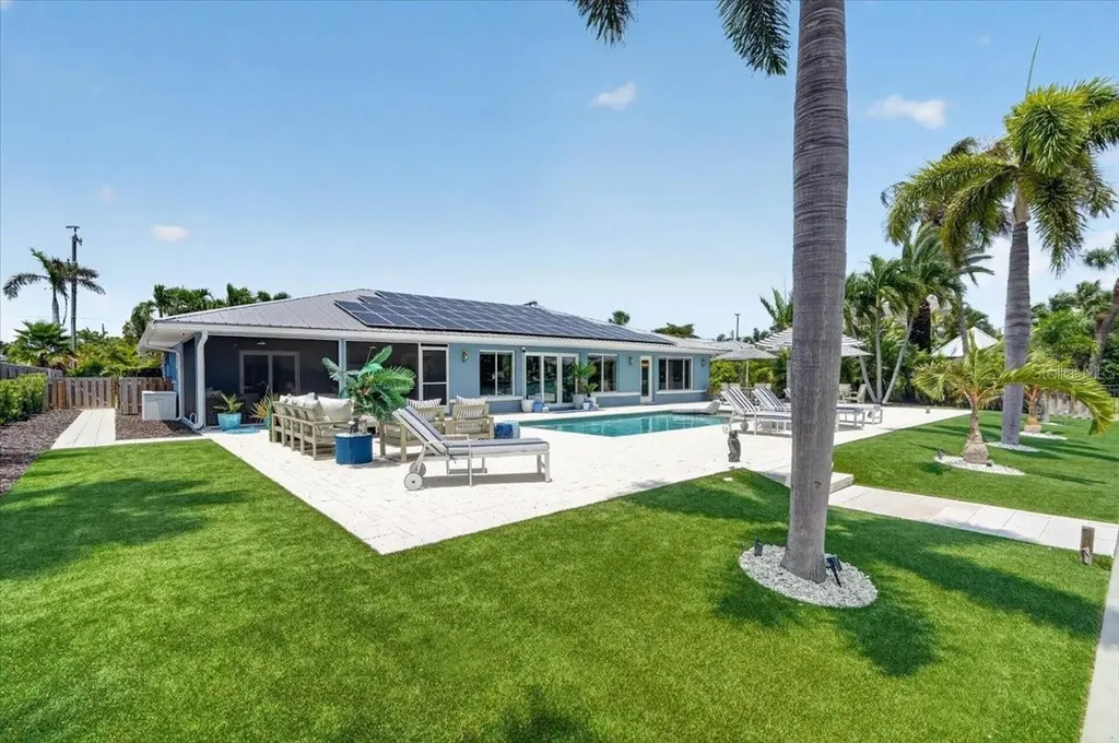 208 N Polk Drive Sarasota FL 34236