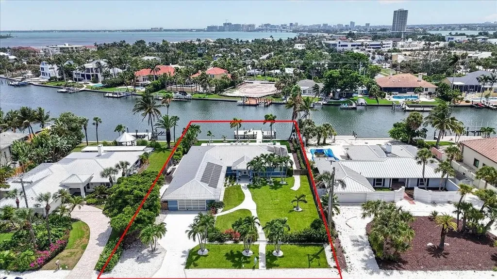 208 N Polk Drive Sarasota FL 34236