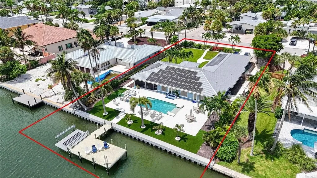 208 N Polk Drive Sarasota FL 34236