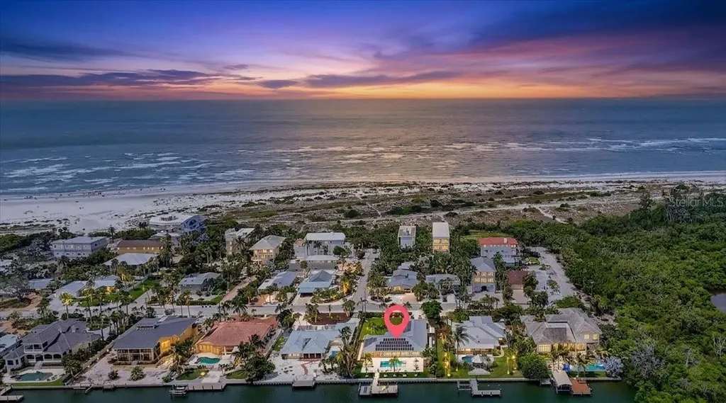 208 N Polk Drive Sarasota FL 34236